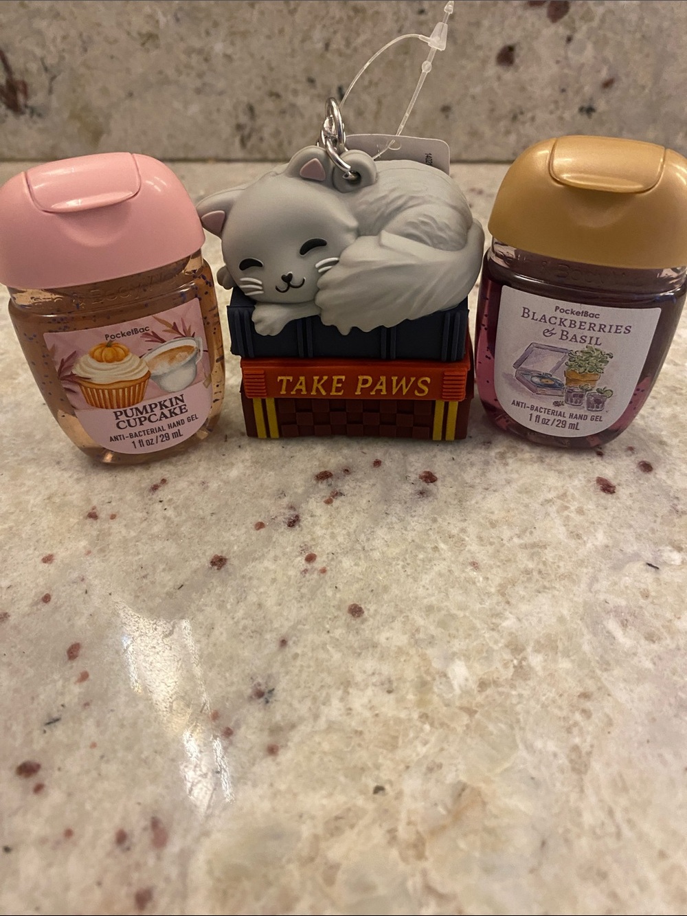 Bath & Body works set Take Paws Gray Cat bag charm gel holder & 2 hand gels NWT